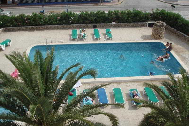Aparthotel Bahia De 2*